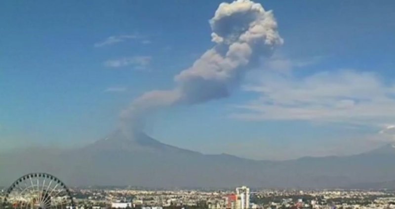Volcano-in-central-Mexico-spews-mile-high-ash-column.jpg