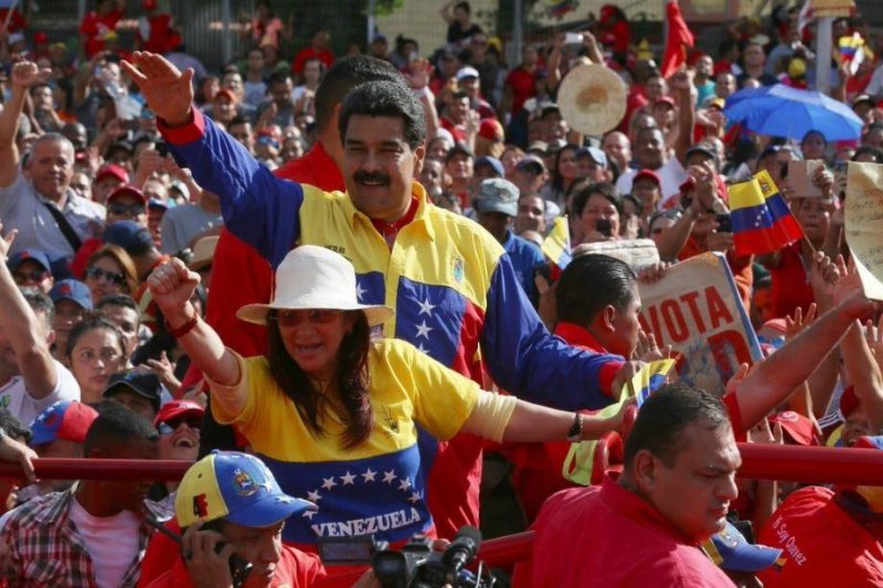 Maduro-asks-Obama-to-take-back-calling-Venezuela-a-national-security-threat.jpg