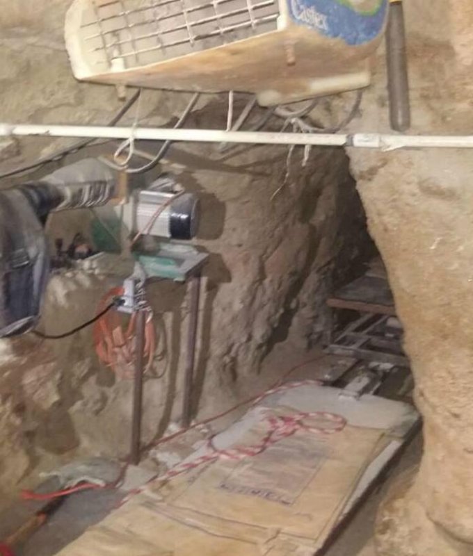 Drug-tunnel-discovered-under-US-Mexico-border.jpg