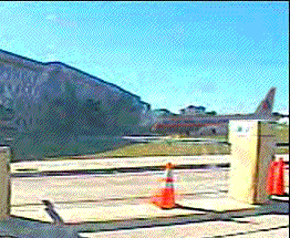 911-pentagon-simulation-of-how-the-pentagon-video-should-have-looked-like.gif
