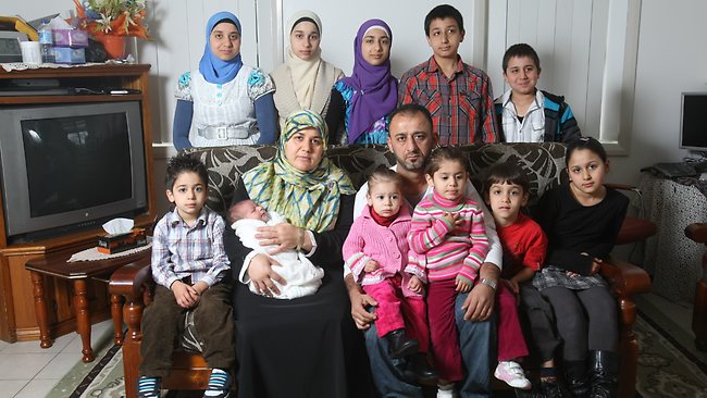 Muslim-family-jobless.jpg