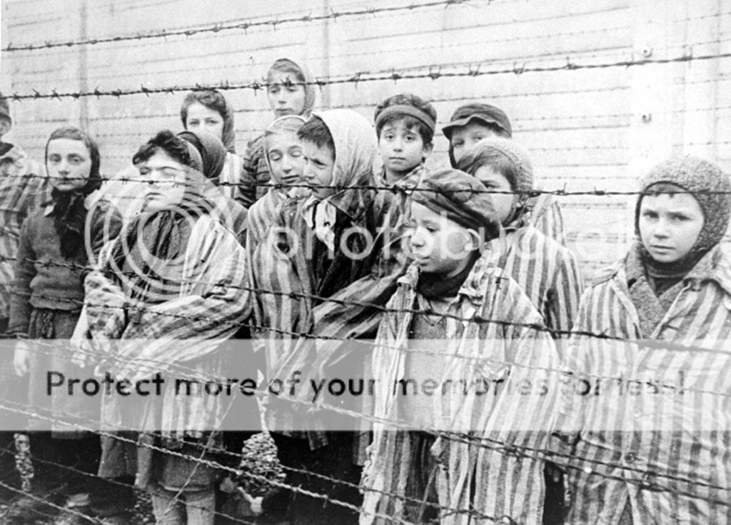 Auschwitz_zpsbqnj4rkq.jpeg