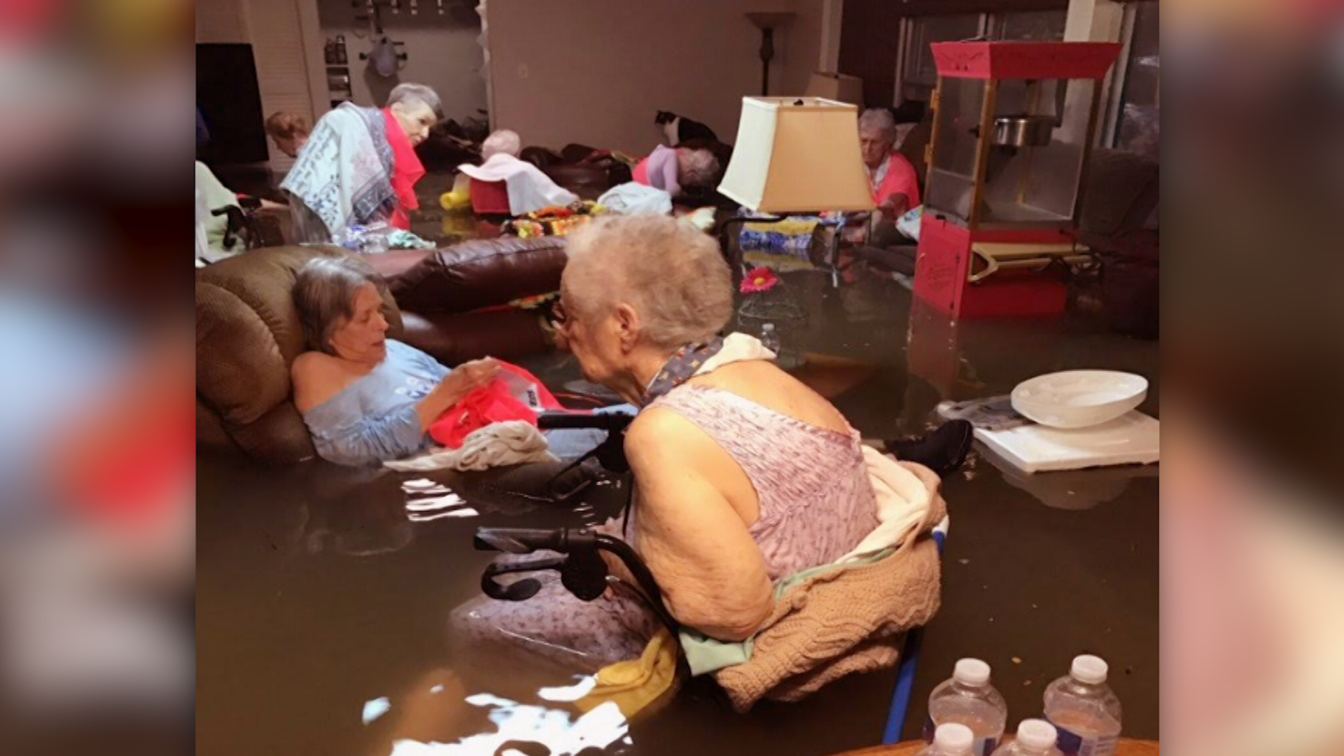170827155336-nursing-home-rescue-la-vita-bella-dickinson-texas-flooding-nr-00000000.jpg