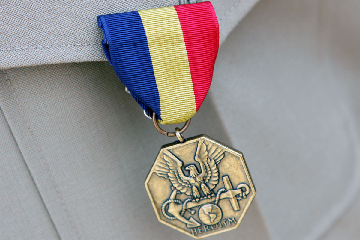 navy-and-marine-corps-medal.jpg