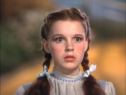 Judy-Garland-as-Dorothy-the-wizard-of-oz-6159542-500-375.jpg