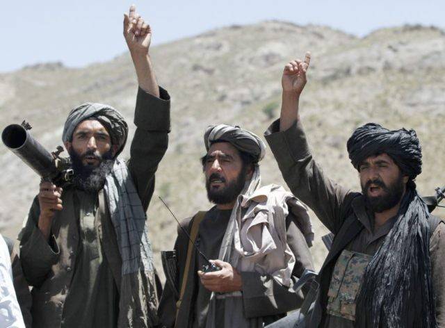 28cu6j_us-afghanistan-90766-in-may-27-2016-file-photo-taliban-fighters-react-speech-640x472.jpg