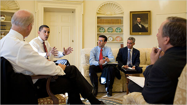 obama-and-staff-in-oval-office-ny-times.jpg