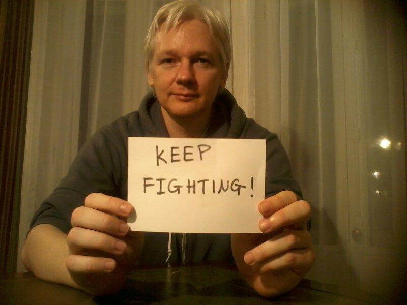 julian-assange-keep-fighting.jpeg