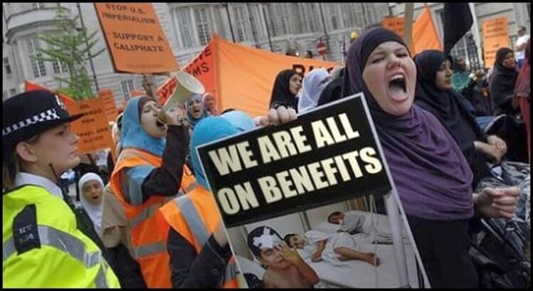 muslims-welfare.jpg