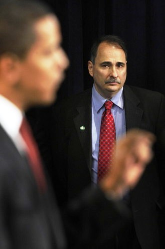 Axelrod_and_Obama-thumb.jpg