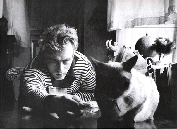 famous-historic-people-with-their-pets-cats-dogs-9.jpg